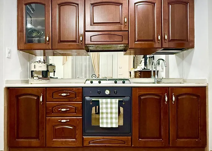 Daire Via Roma 40 - *