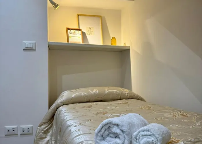 Daire Via Roma 40 - *